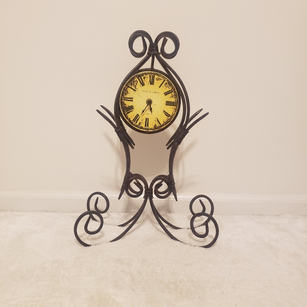 Black and Yellow Ornate Desk Clock